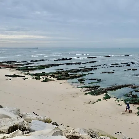 Atlantic Getaway - T1 100 M To The Waves Buarcos