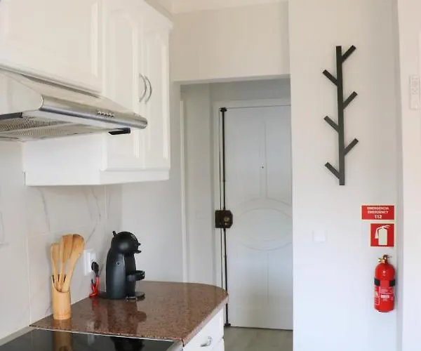 Апартаменты Atlantic Getaway - T1 100 M To The Waves *