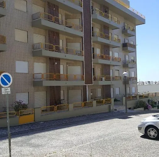 Апартаменты Atlantic Getaway - T1 100 M To The Waves Буаркуш